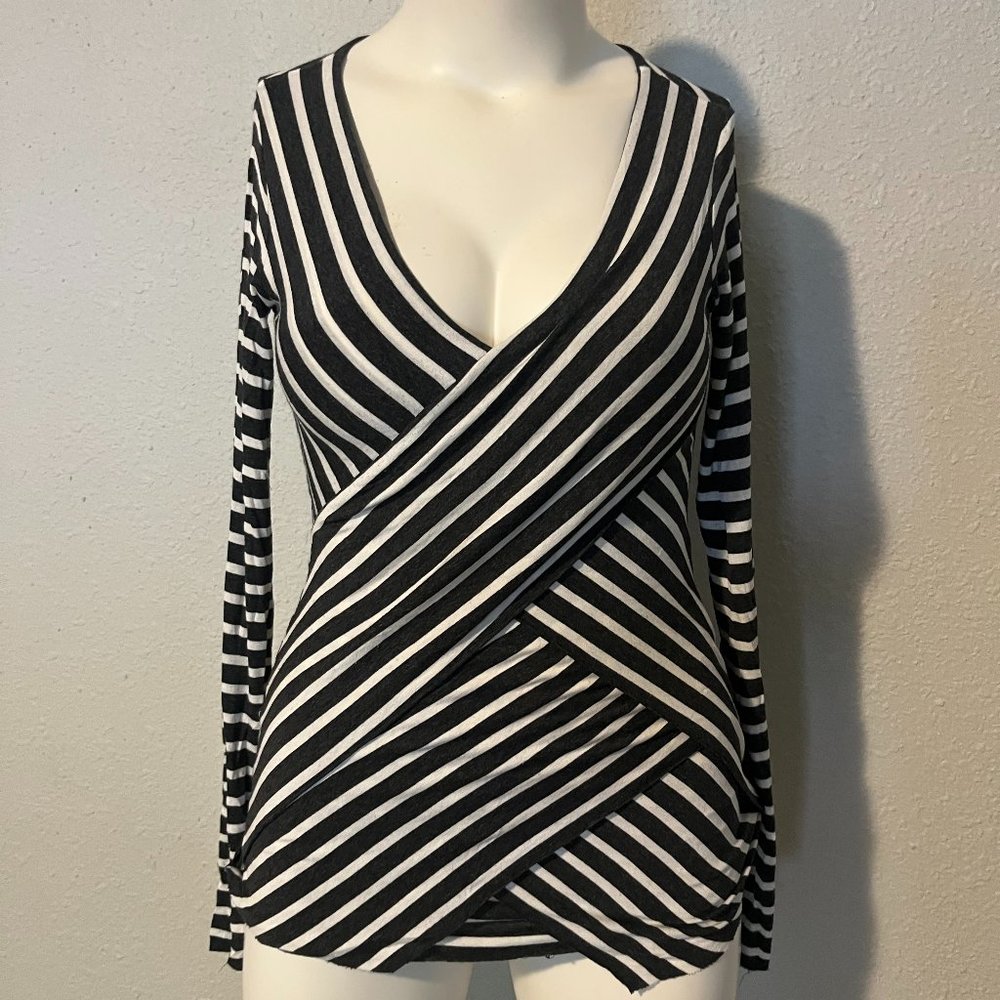 SHIRT SZ APROX MED